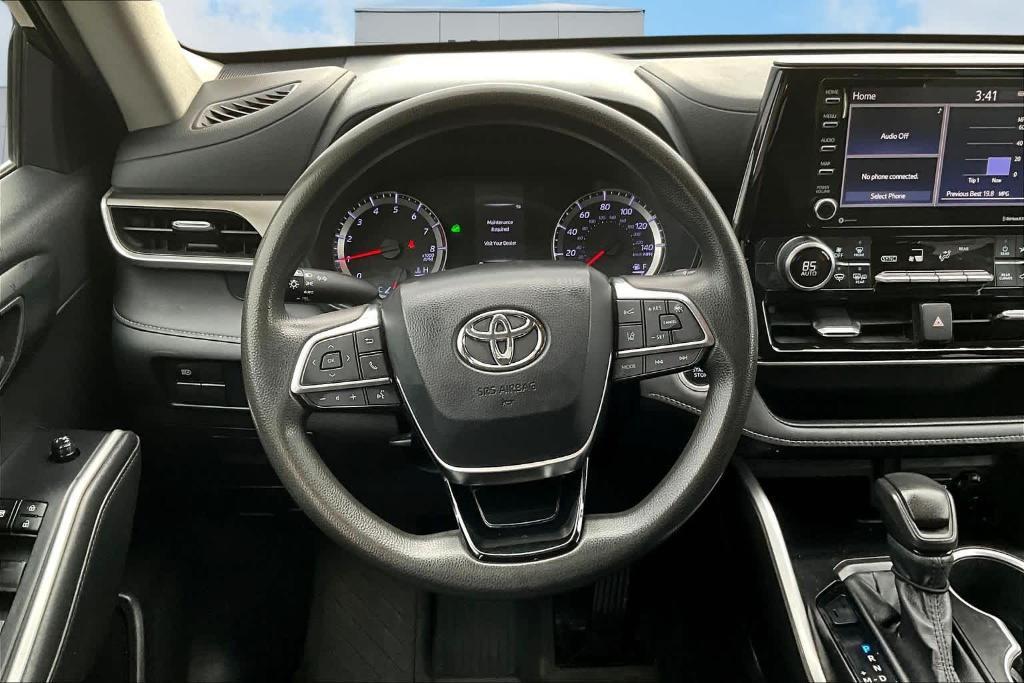 used 2020 Toyota Highlander car, priced at $25,700