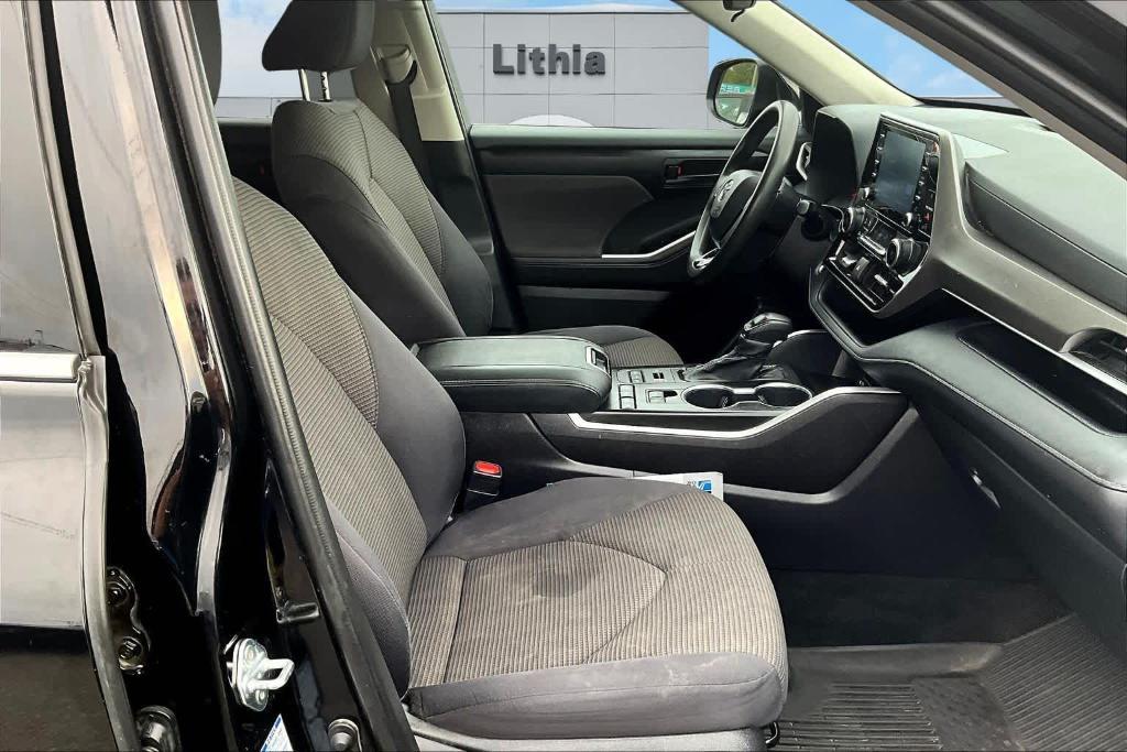 used 2020 Toyota Highlander car, priced at $25,700