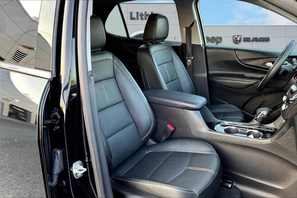 used 2024 Chevrolet Equinox car, priced at $25,500