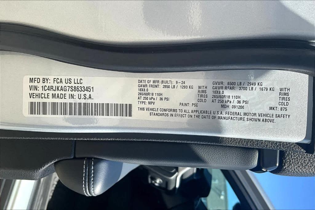 used 2025 Jeep Grand Cherokee L car, priced at $39,000