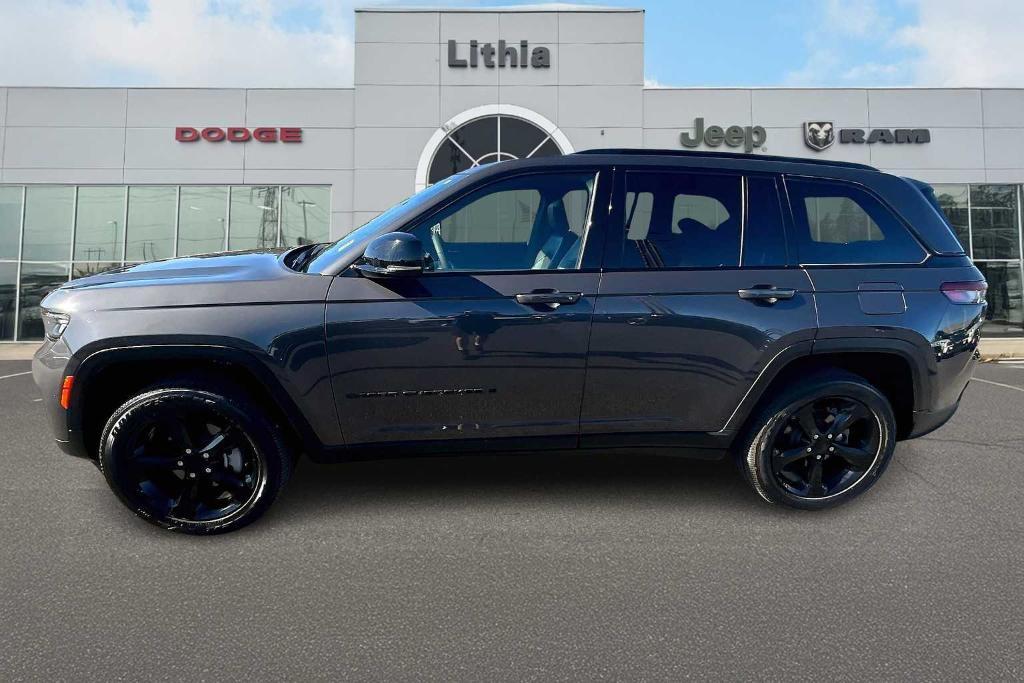 used 2023 Jeep Grand Cherokee car, priced at $31,900