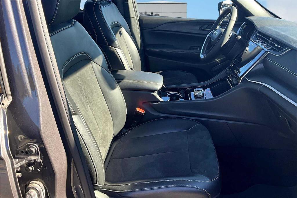 used 2023 Jeep Grand Cherokee car, priced at $31,900