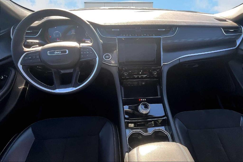 used 2023 Jeep Grand Cherokee car, priced at $31,900