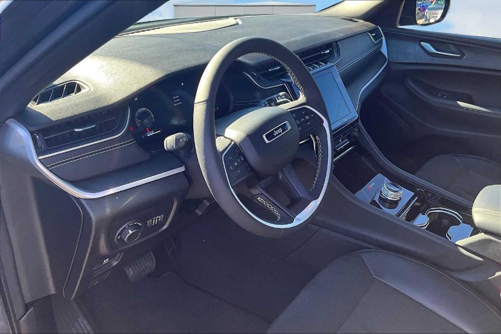 used 2023 Jeep Grand Cherokee car, priced at $31,900