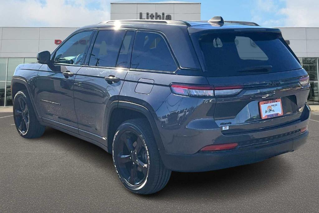 used 2023 Jeep Grand Cherokee car, priced at $31,900