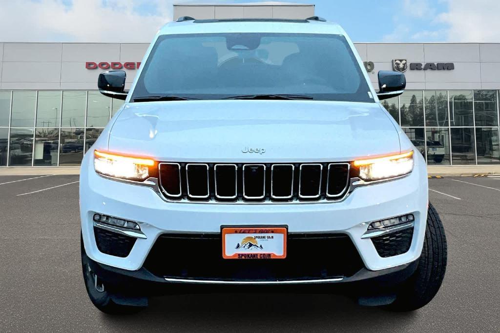 new 2025 Jeep Grand Cherokee car, priced at $50,011