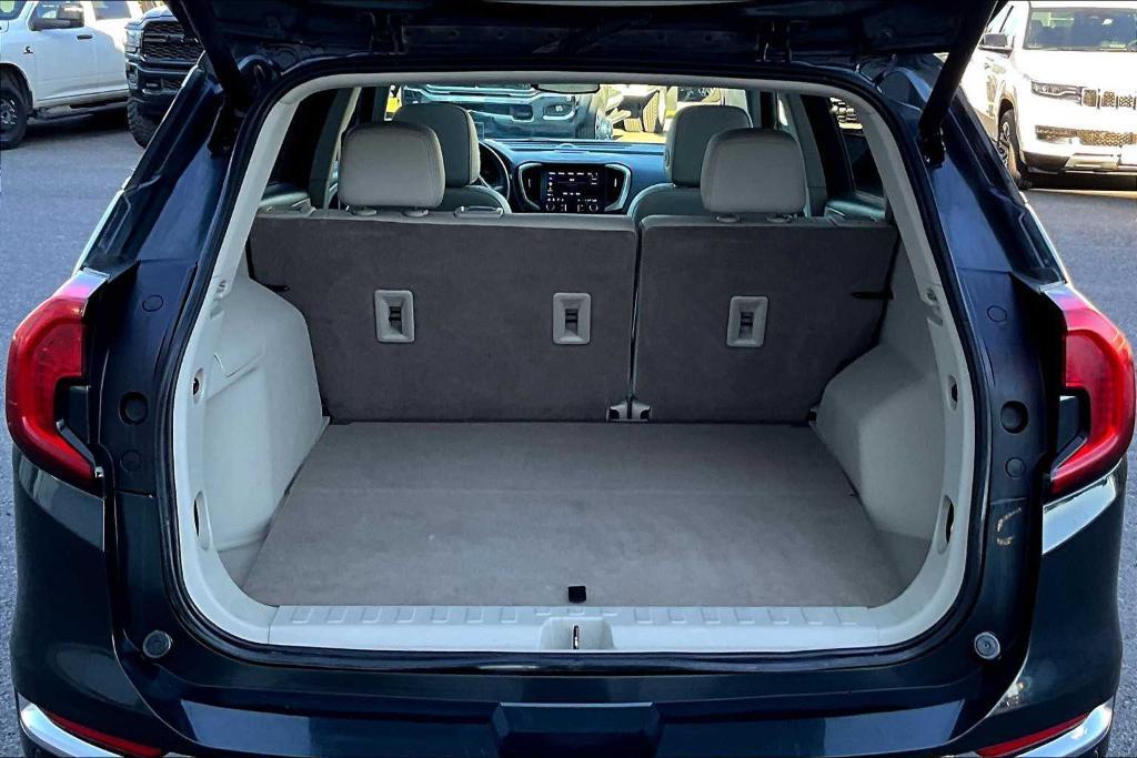 used 2022 GMC Terrain car, priced at $25,200