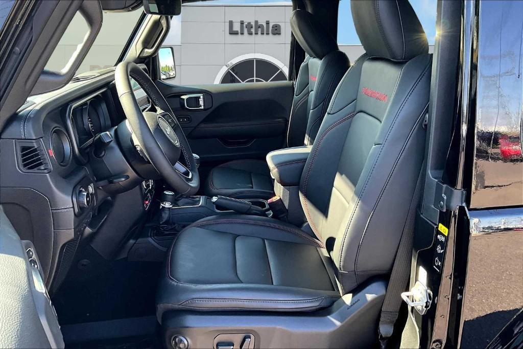 new 2025 Jeep Wrangler car, priced at $57,236