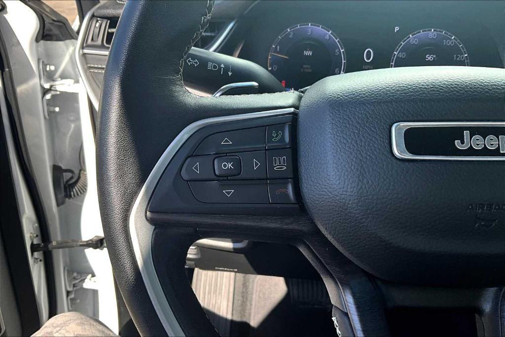 used 2022 Jeep Grand Cherokee car, priced at $32,000