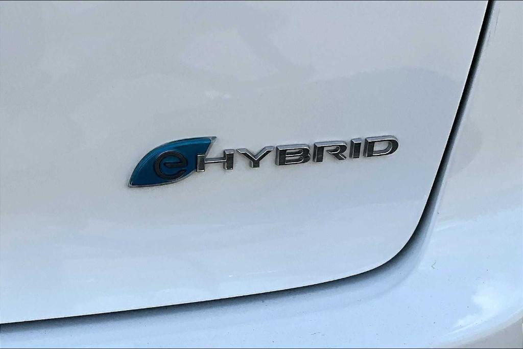 used 2023 Chrysler Pacifica Hybrid car, priced at $29,000