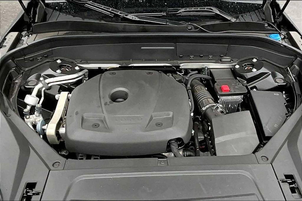 used 2022 Volvo XC90 car, priced at $38,900
