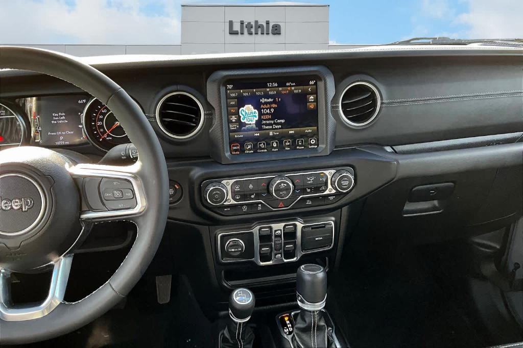 used 2023 Jeep Gladiator car, priced at $35,900