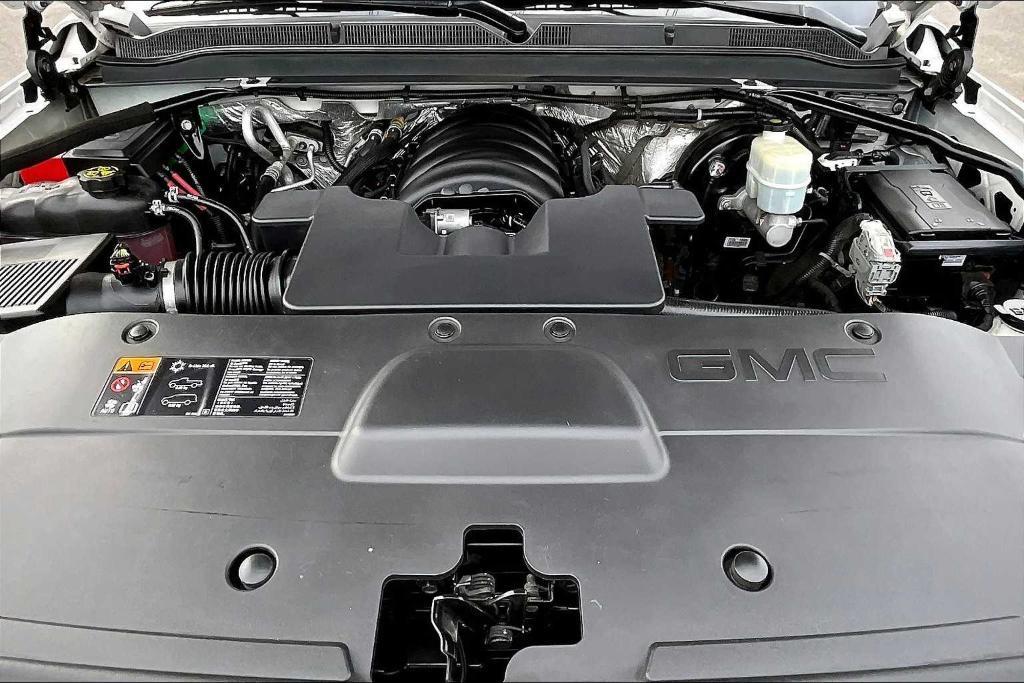 used 2016 GMC Yukon car, priced at $25,900