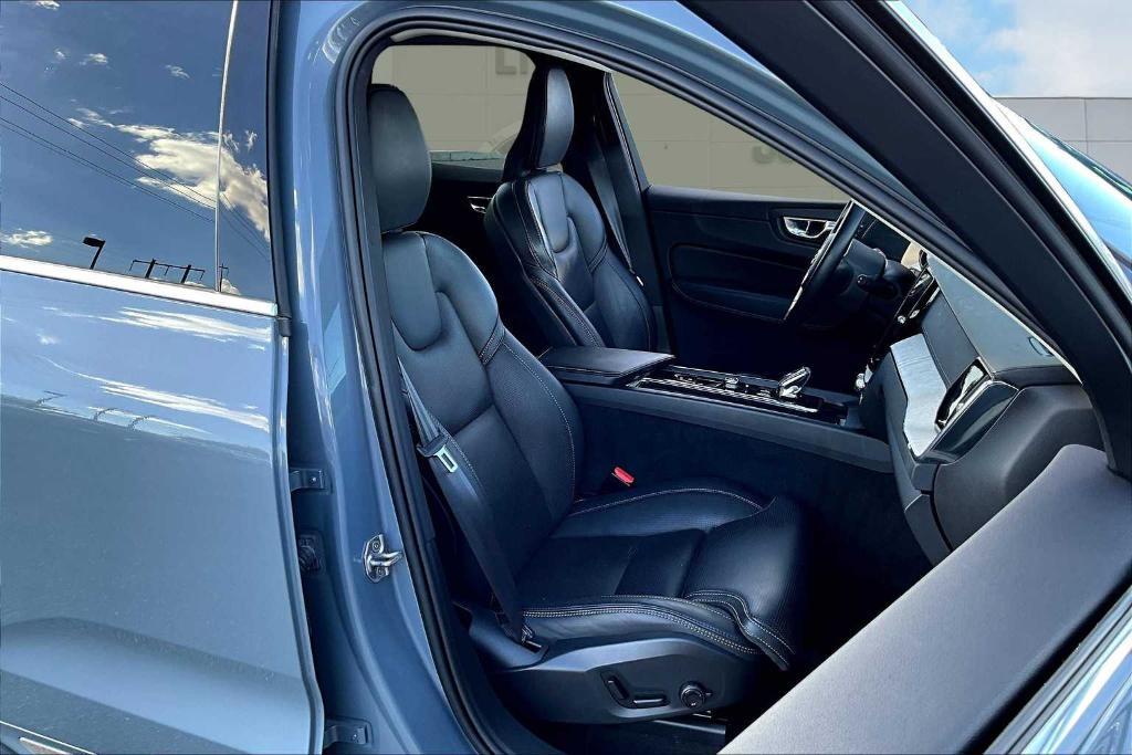 used 2022 Volvo XC60 car, priced at $30,700