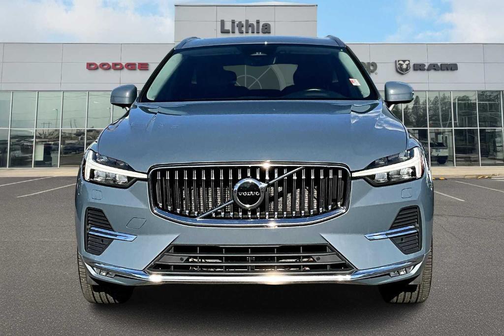 used 2022 Volvo XC60 car, priced at $30,700