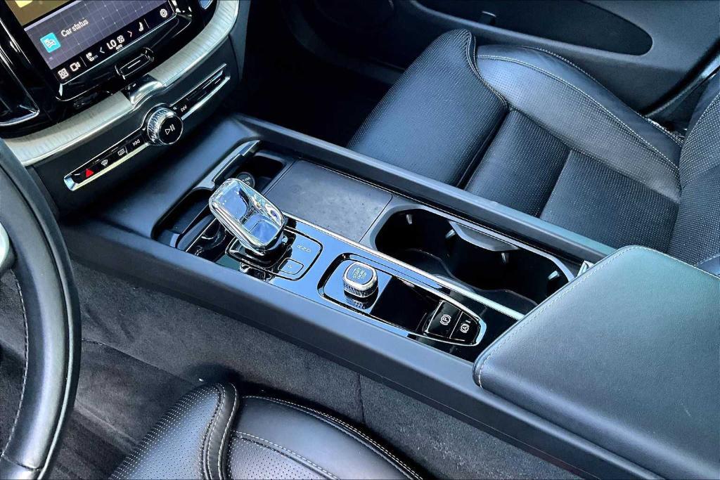used 2022 Volvo XC60 car, priced at $30,700