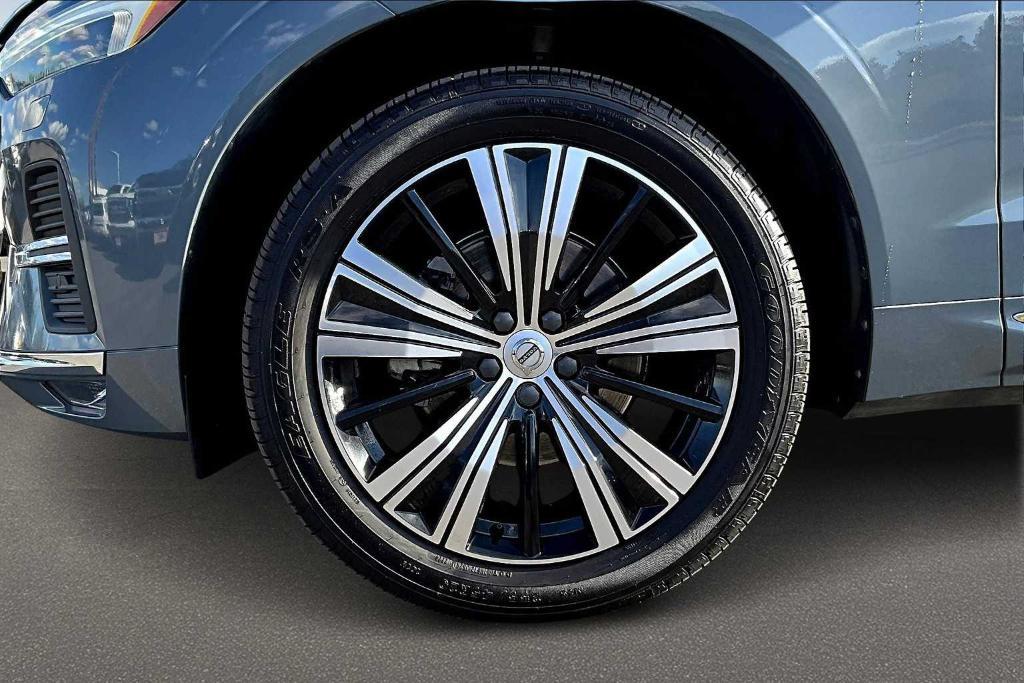 used 2022 Volvo XC60 car, priced at $30,700