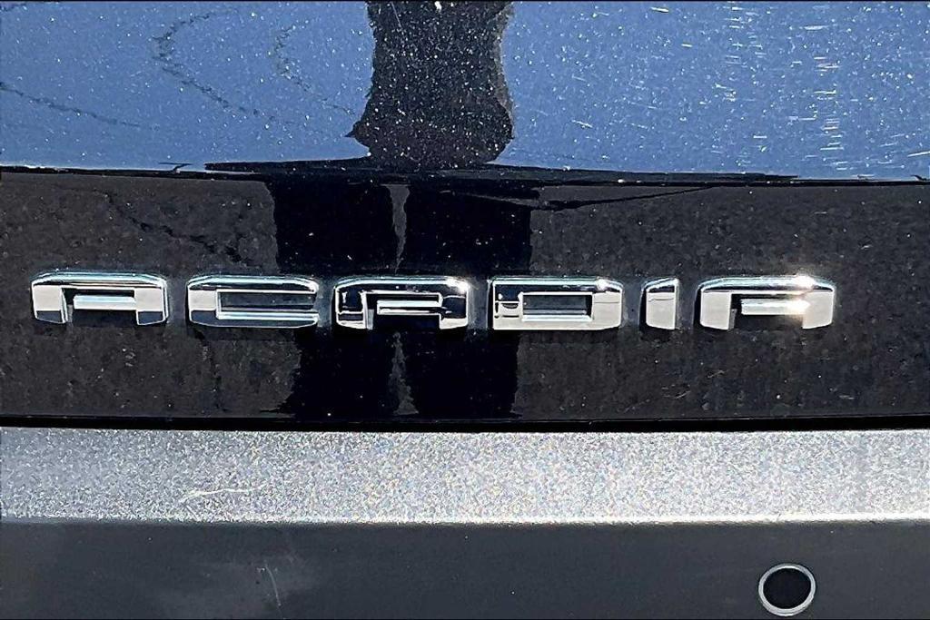 used 2023 GMC Acadia car, priced at $31,900