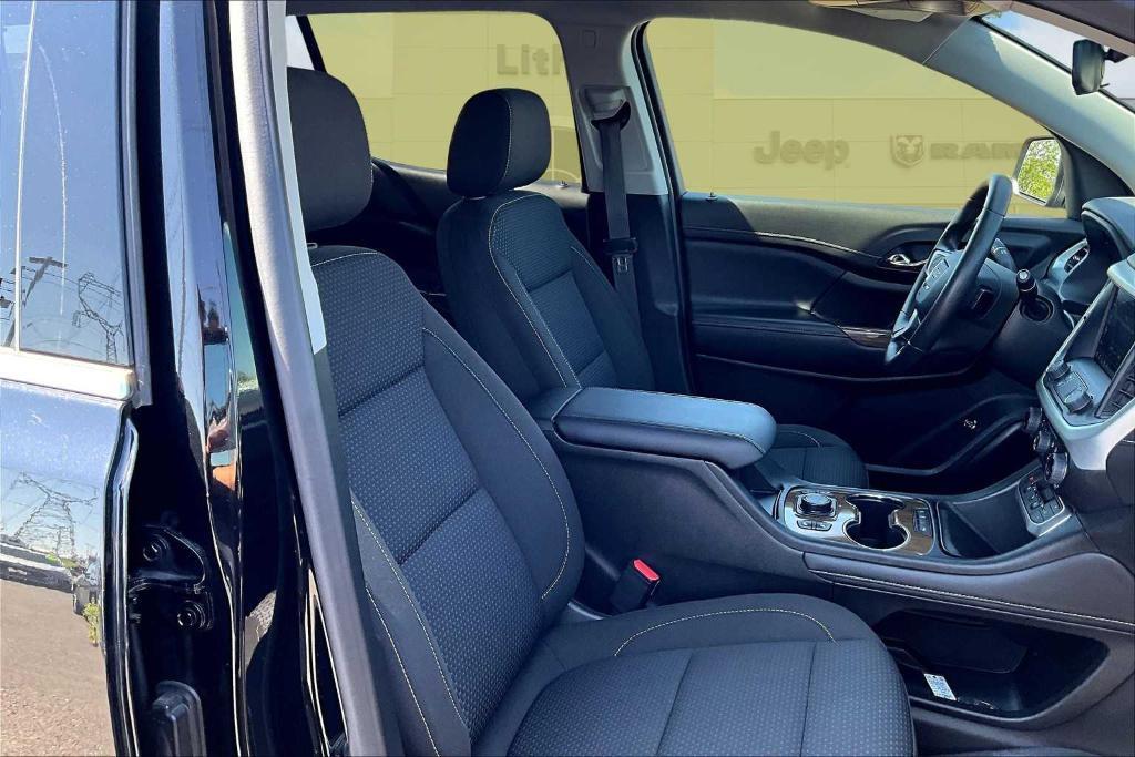 used 2023 GMC Acadia car, priced at $31,900