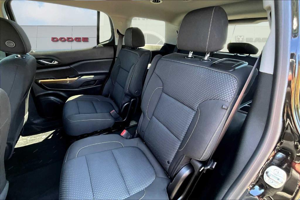 used 2023 GMC Acadia car, priced at $31,900