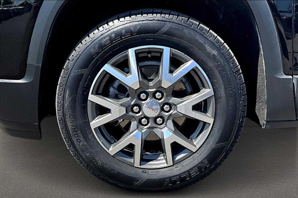 used 2023 GMC Acadia car, priced at $31,900