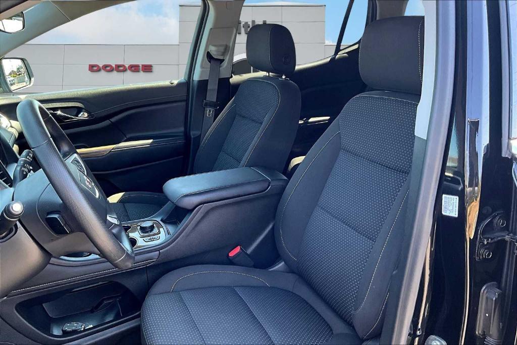 used 2023 GMC Acadia car, priced at $31,900