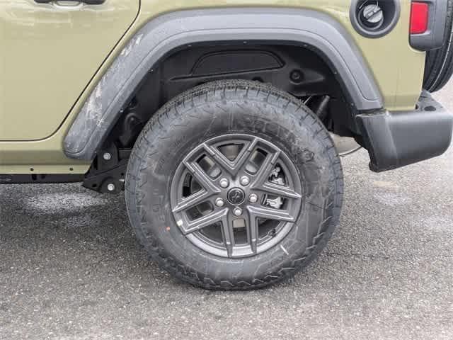 new 2025 Jeep Wrangler car, priced at $46,132