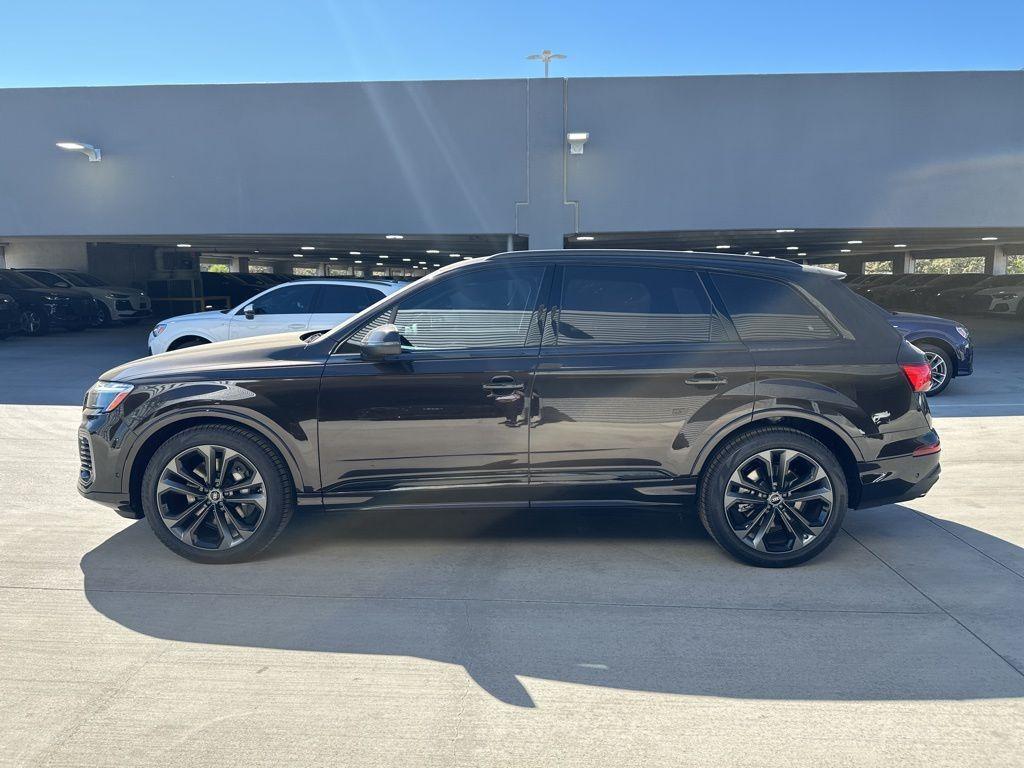 new 2025 Audi Q7 car, priced at $82,482