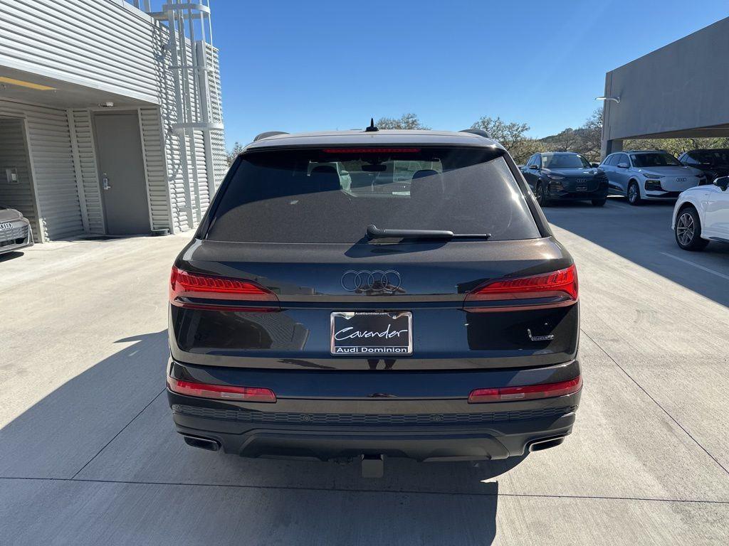 new 2025 Audi Q7 car, priced at $82,482
