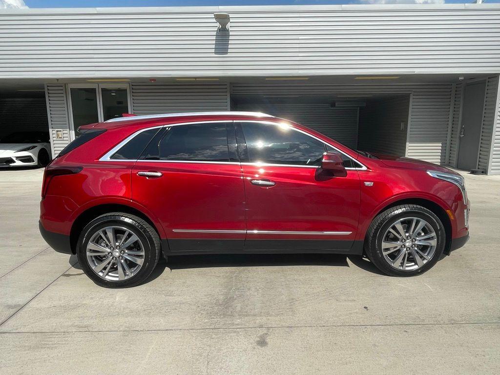 used 2024 Cadillac XT5 car, priced at $43,293
