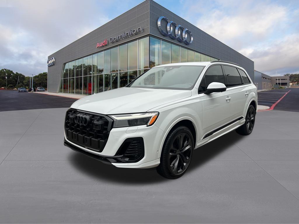 new 2025 Audi Q7 car, priced at $66,634