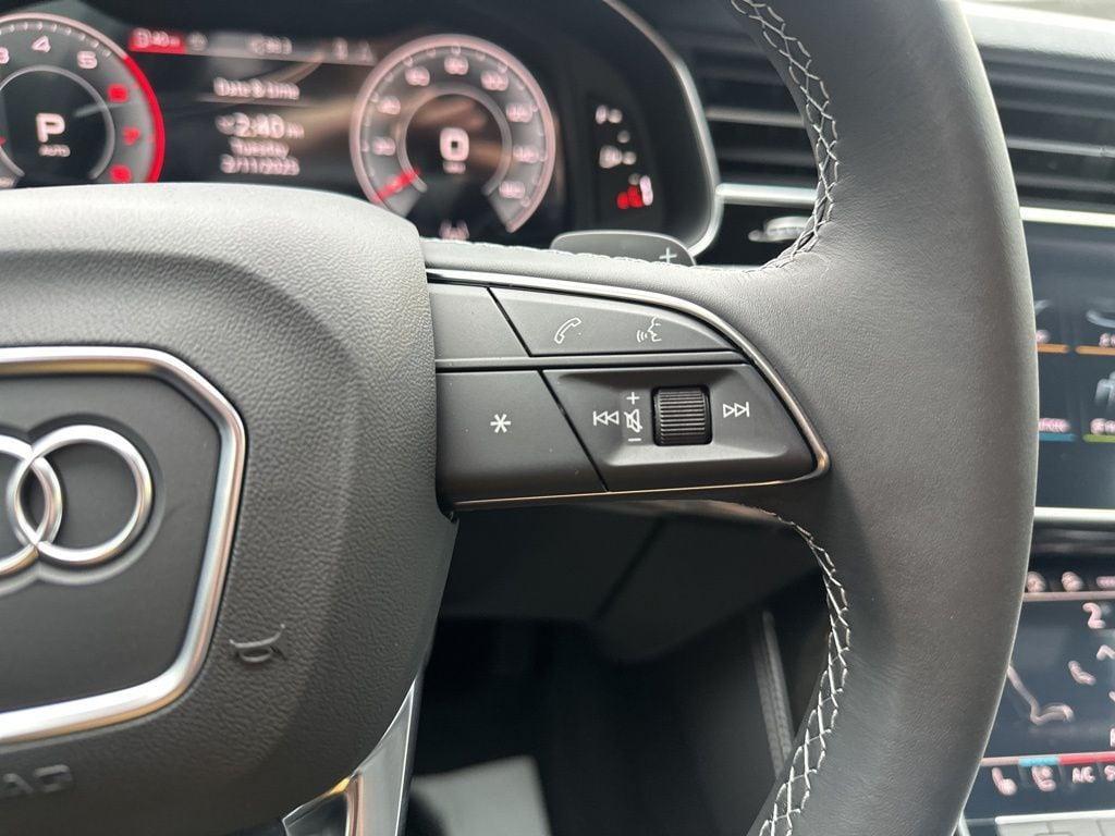 new 2025 Audi Q7 car, priced at $66,634