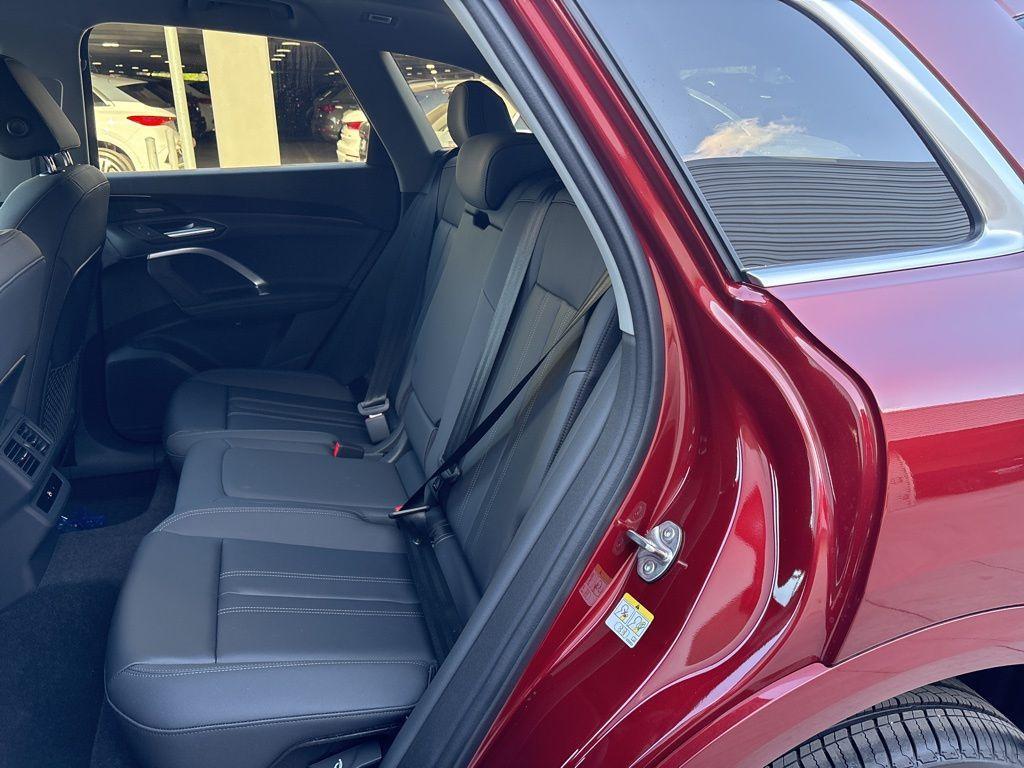 new 2025 Audi Q5 car, priced at $60,350