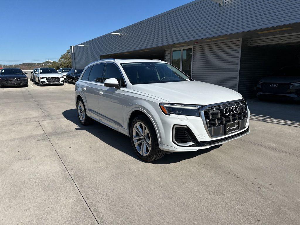 used 2025 Audi Q7 car, priced at $59,881