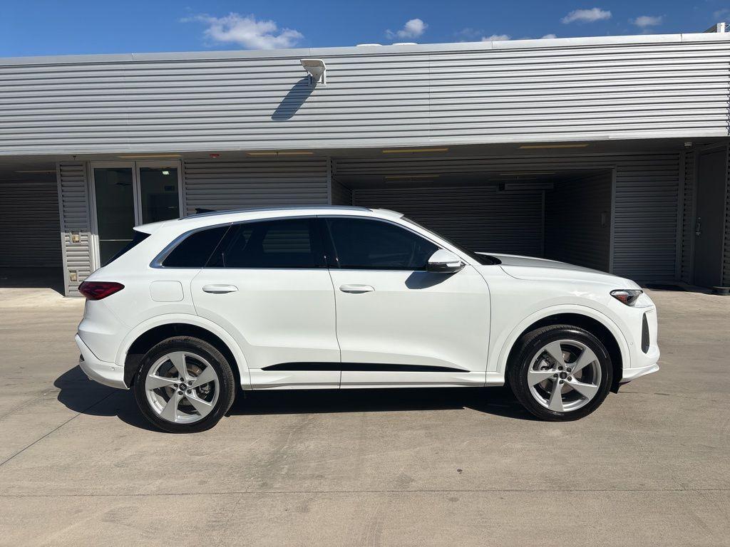 new 2025 Audi Q5 car, priced at $61,950