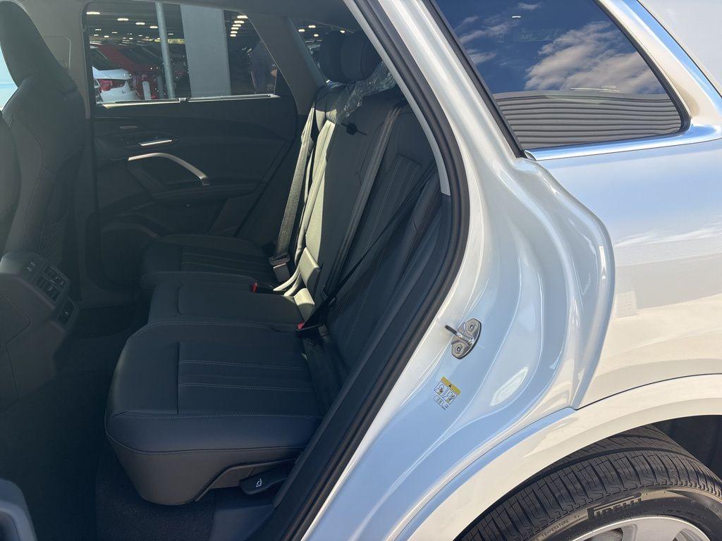 new 2025 Audi Q5 car, priced at $61,950