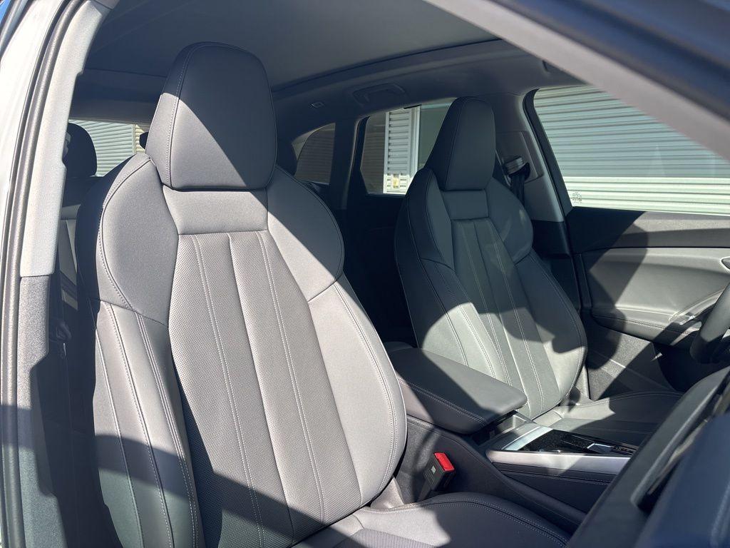 new 2025 Audi Q5 car, priced at $61,950