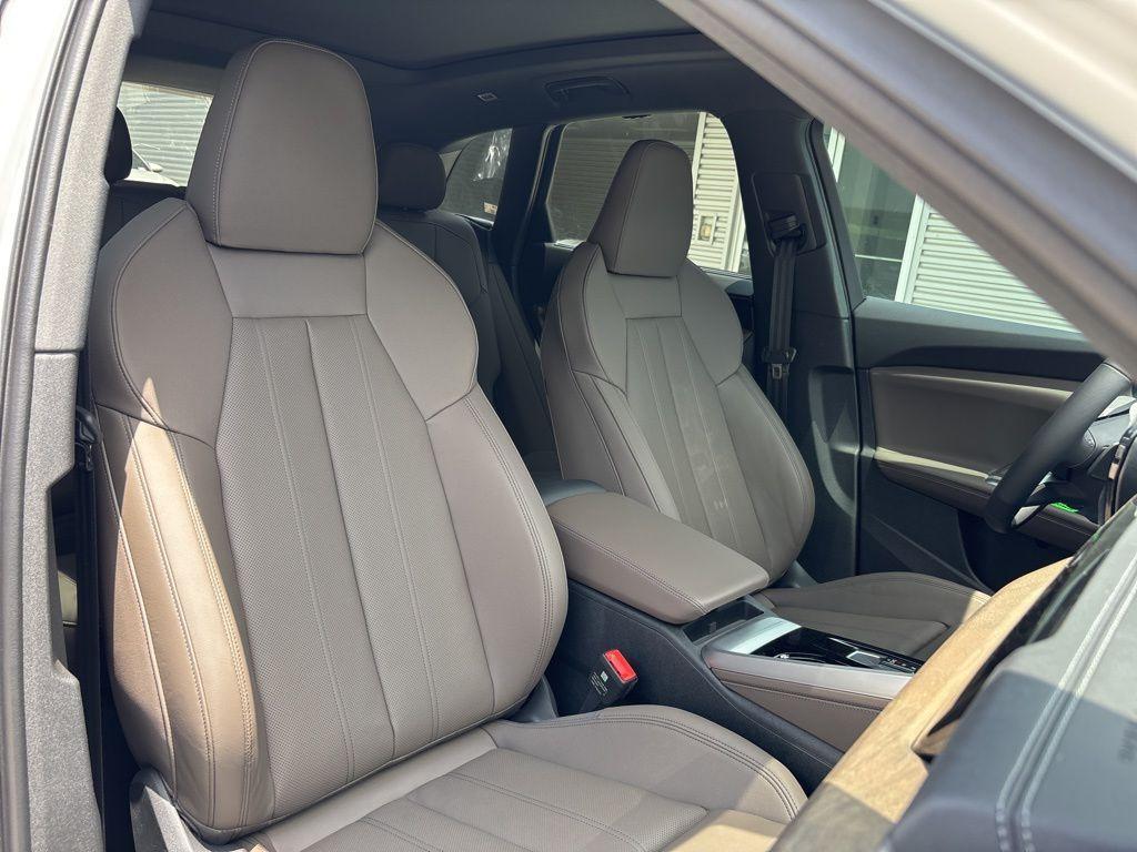 new 2025 Audi Q5 car, priced at $59,451