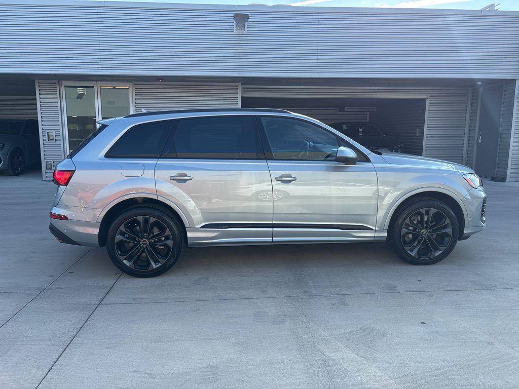 used 2025 Audi Q7 car, priced at $58,994