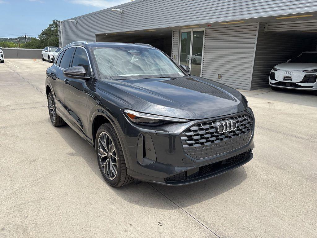 new 2025 Audi Q5 car, priced at $59,451