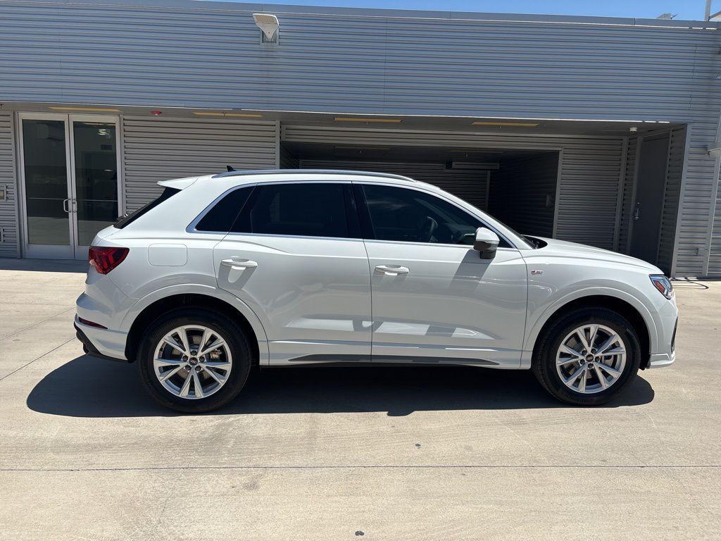 new 2025 Audi Q3 car, priced at $42,560