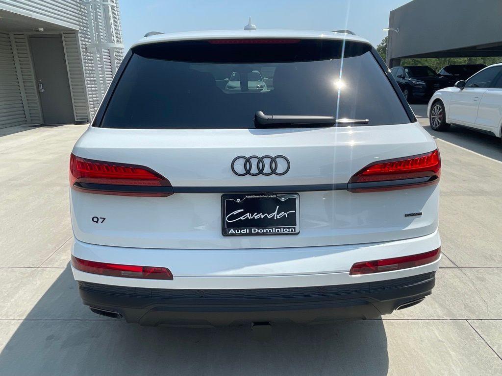 new 2025 Audi Q7 car, priced at $66,490