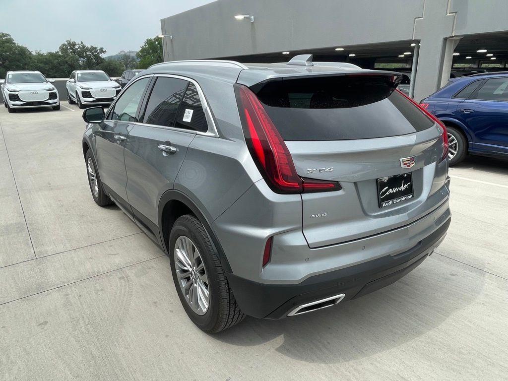 used 2024 Cadillac XT4 car, priced at $35,991