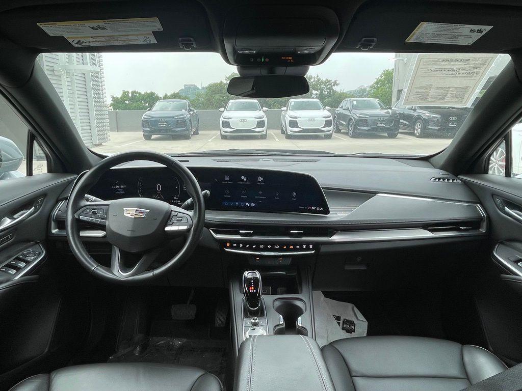 used 2024 Cadillac XT4 car, priced at $35,991