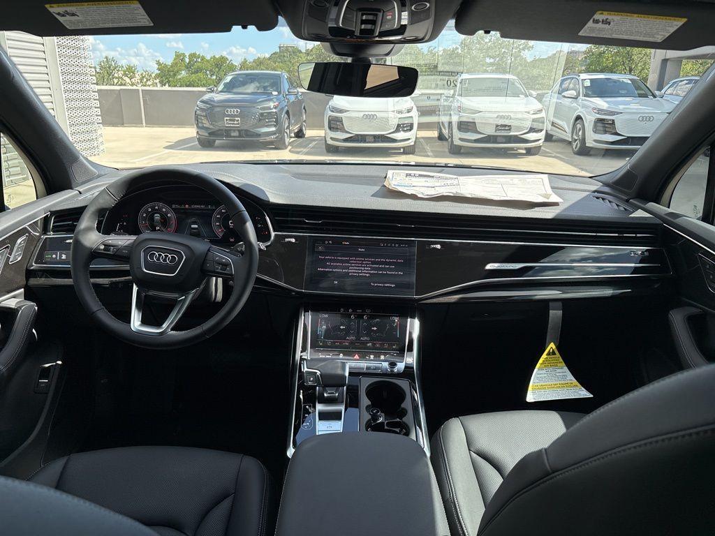 new 2025 Audi Q7 car, priced at $65,367