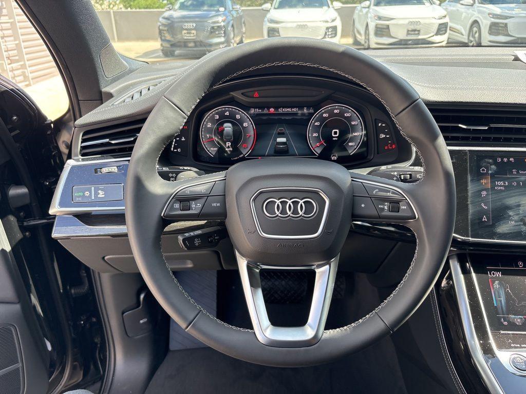 new 2025 Audi Q7 car, priced at $65,367