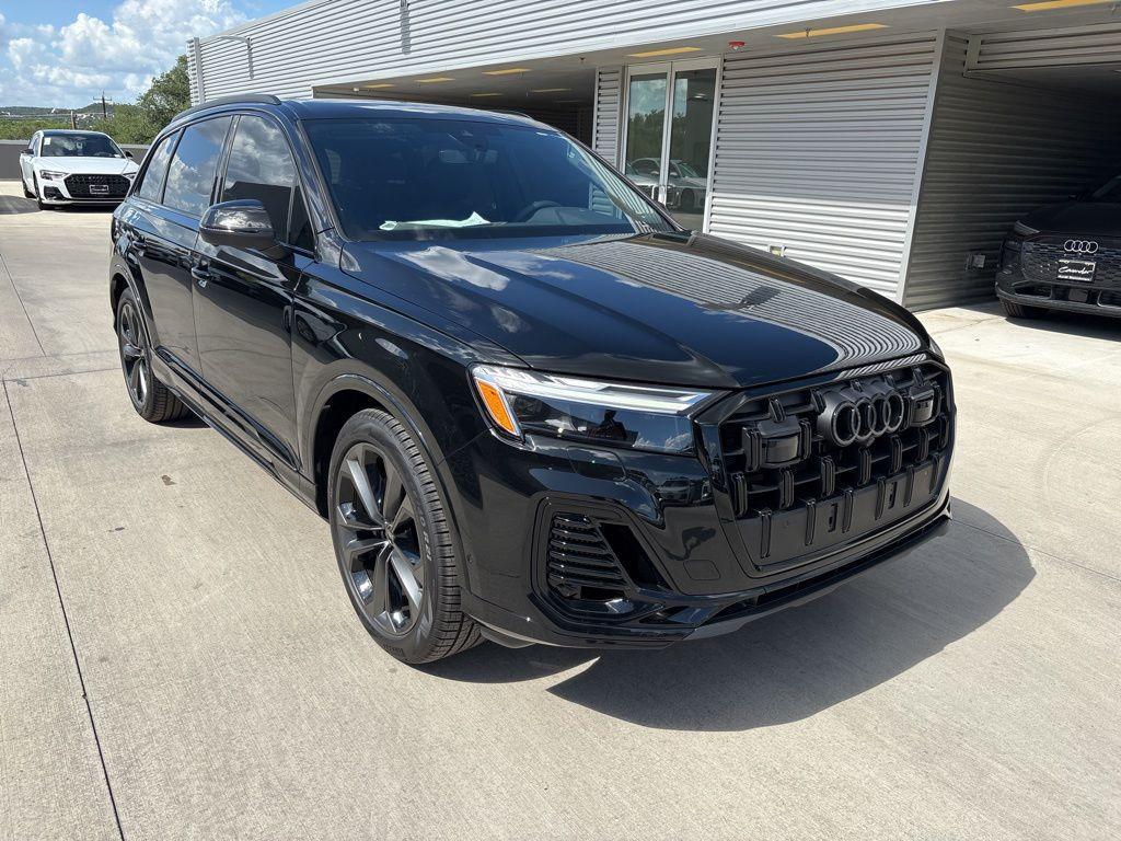 new 2025 Audi Q7 car, priced at $65,367