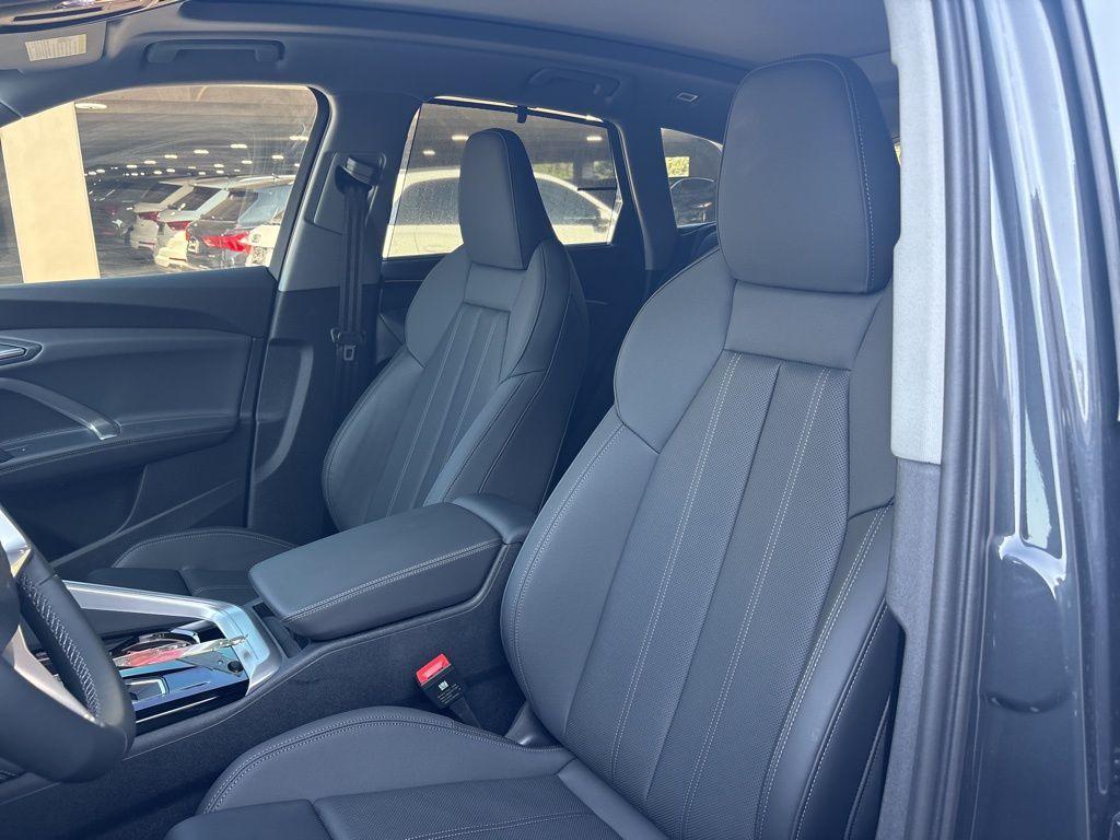 new 2025 Audi Q5 car, priced at $61,390