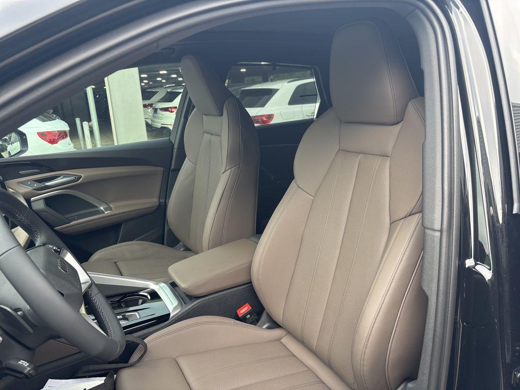 new 2025 Audi Q5 car, priced at $61,950