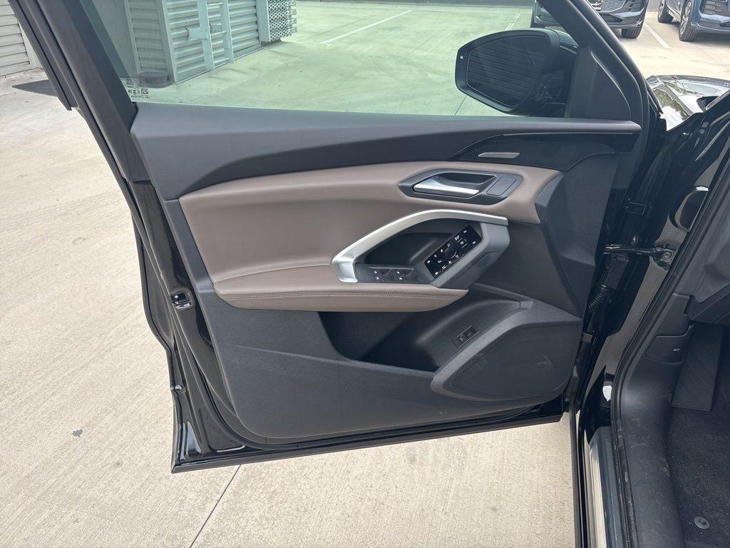 new 2025 Audi Q5 car, priced at $61,950